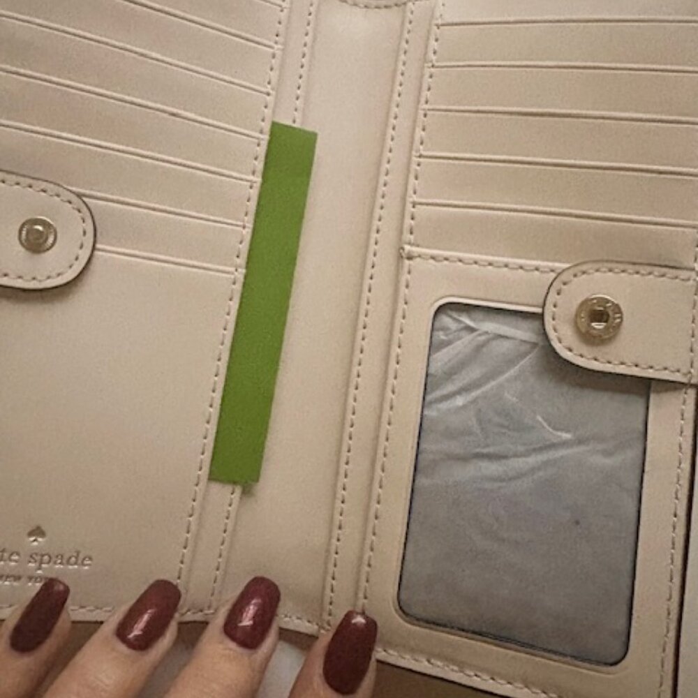 Kate Spade Bay Street Wallet NWT - Picture 3 of 6